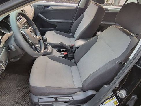 Used 2017 Volkswagen Jetta S FWD image 14