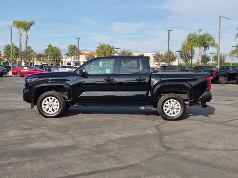 Used 2025 Toyota Tacoma SR w/ SR Upgrade Package image 8