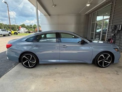 Used 2022 Honda Accord Sport Special Edition image 3