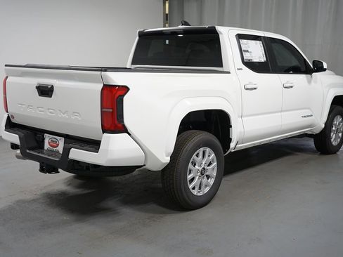 New 2026 Toyota Tacoma SR5 image 8