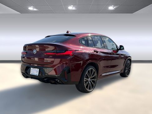Certified 2024 BMW X4 xDrive30i w/ Premium Package image 9