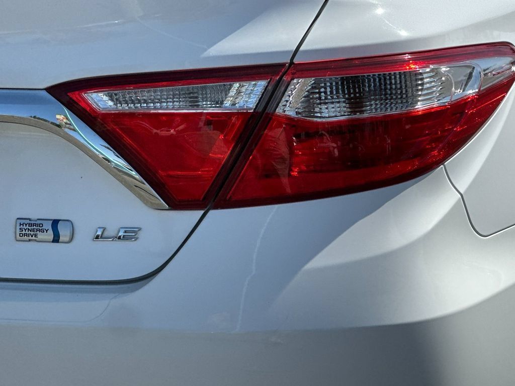 Used 2016 Toyota Camry LE FWD image 24