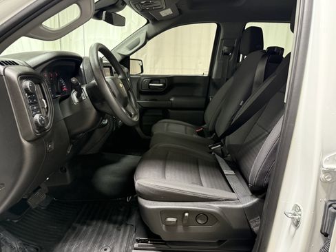 Used 2022 Chevrolet Silverado 1500 Custom image 11