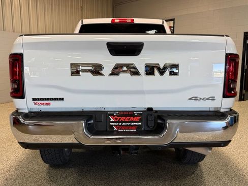 Used 2025 RAM 2500 Big Horn AWD/4WD image 5