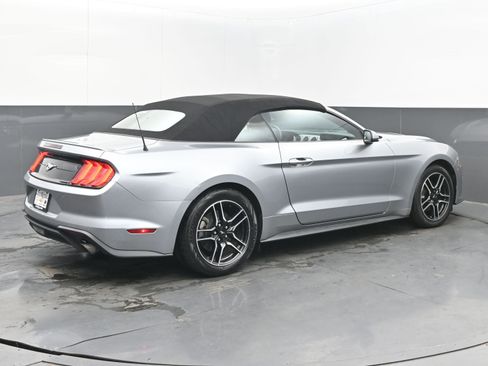 Used 2023 Ford Mustang Premium image 9