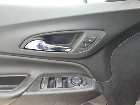Used 2024 Chevrolet Equinox LT w/ LPO, Floor Liner Package FWD image 27