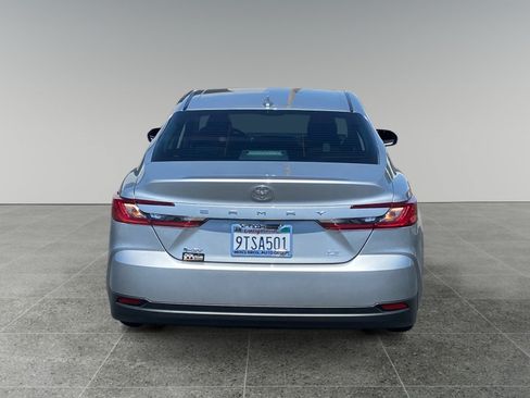 Used 2025 Toyota Camry LE FWD image 4