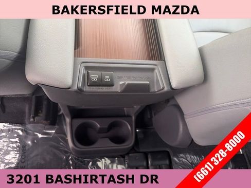 Used 2021 Toyota Sienna XLE image 24