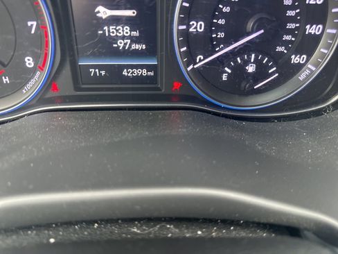 Used 2021 Hyundai Kona Limited w/ Cargo Package AWD/4WD image 3