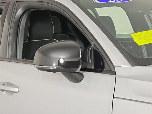 Certified 2023 Volvo XC40 Recharge Ultimate AWD/4WD image 8