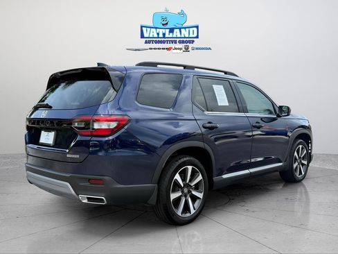 Used 2024 Honda Pilot Touring image 5
