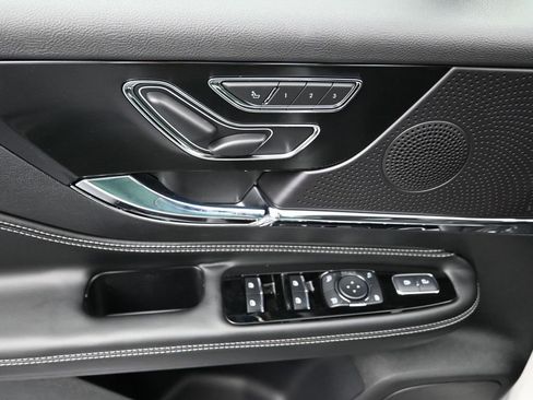 New 2026 Lincoln Corsair Premiere image 11