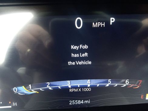 Used 2022 Jeep Grand Cherokee Altitude image 24