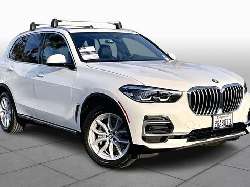 Used 2023 BMW X5 xDrive40i w/ Parking Assistance Package image 2