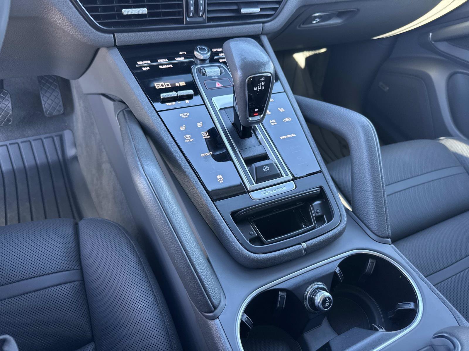 Used 2019 Porsche Cayenne AWD/4WD image 27