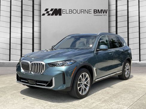 Used 2026 BMW X5 xDrive40i w/ Premium Package AWD/4WD image 3