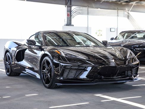 Used 2026 Chevrolet Corvette Stingray Coupe w/ Battery Protection Package image 3