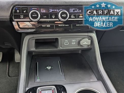 Used 2025 Honda Pilot Elite image 9