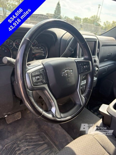Used 2022 Chevrolet Silverado 1500 RST AWD/4WD image 19
