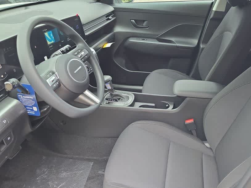 New 2027 Hyundai Kona SE FWD image 16