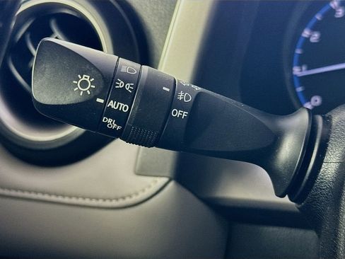 Used 2017 Toyota RAV4 XLE image 12