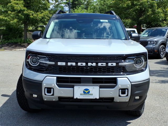 New 2026 Ford Bronco Sport Outer Banks w/ Sasquatch Outer Banks Package AWD/4WD image 2