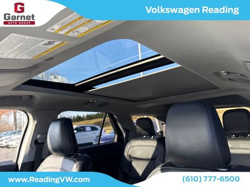 Used 2020 Ford Explorer XLT w/ Equipment Group 202A image 21