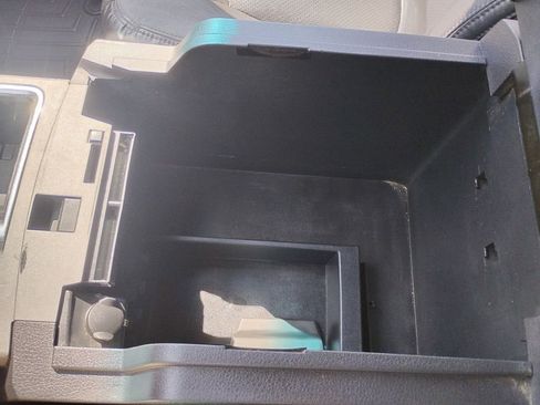 Used 2015 Ford F250 Platinum w/ FX4 Off-Road Package image 30