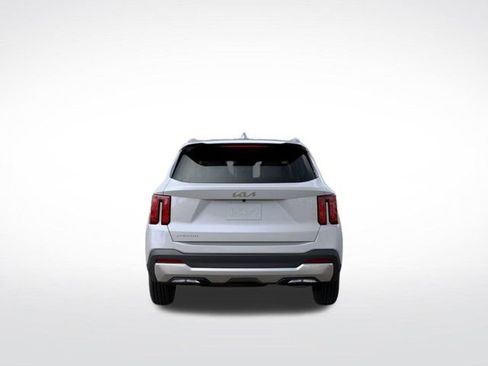 Used 2025 Kia Sorento S FWD image 5