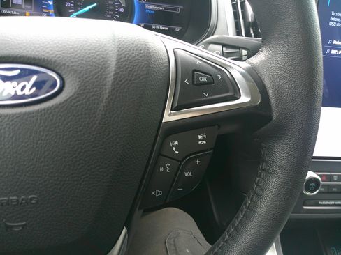 Used 2022 Ford Edge SEL w/ Convenience Package image 21