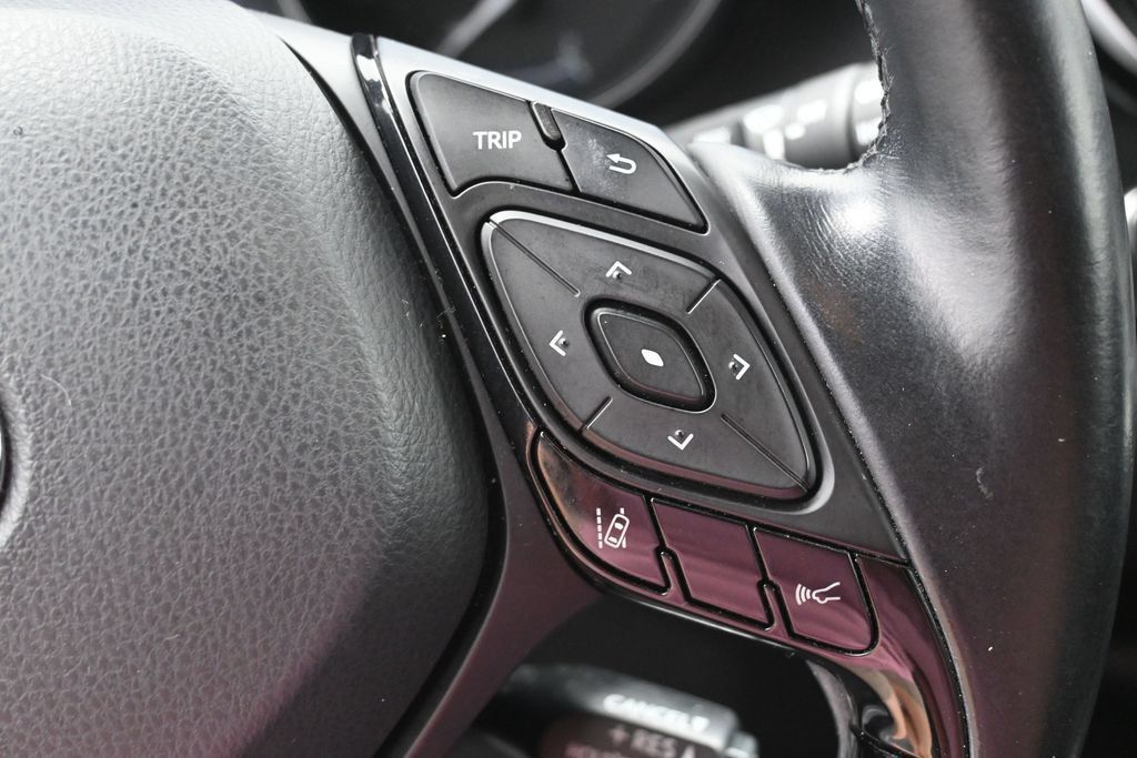 Certified 2018 Toyota C-HR XLE FWD image 18