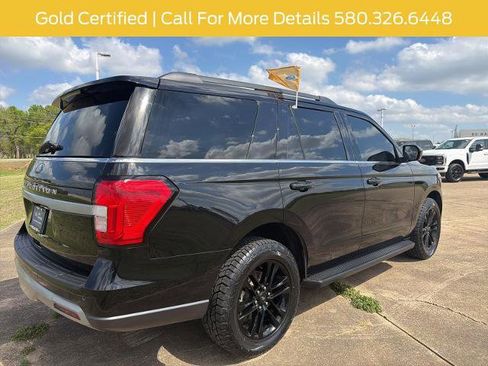 Certified 2024 Ford Expedition XLT image 5