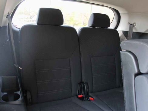 Used 2018 Kia Sorento LX image 27