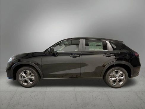 New 2026 Honda HR-V LX image 2