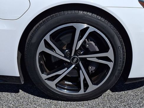 Used 2022 Audi e-tron GT Premium Plus w/ Performance Package AWD/4WD image 8