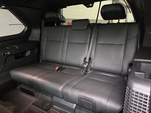 Used 2025 Toyota Sequoia Platinum AWD/4WD image 12