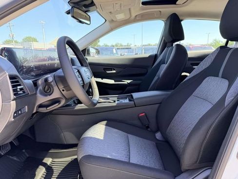New 2026 Nissan Sentra SV w/ SV Convenience Package FWD image 16