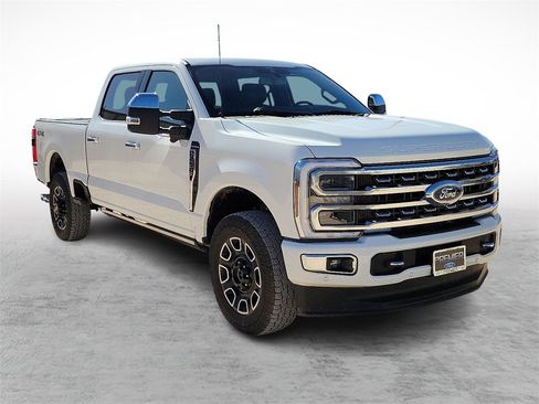 Used 2024 Ford F250 Platinum image 1