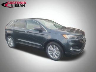 Used 2022 Ford Edge Titanium video 2
