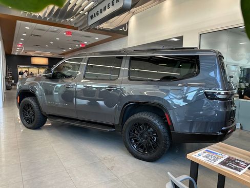 New 2026 Jeep Grand Wagoneer L 4WD image 5
