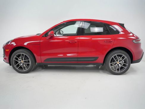 Used 2026 Porsche Macan AWD/4WD image 2