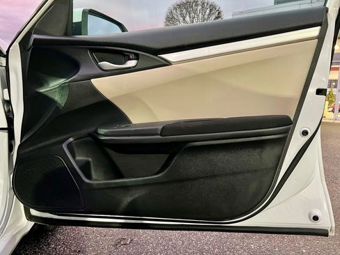 Used 2019 Honda Civic LX image 30