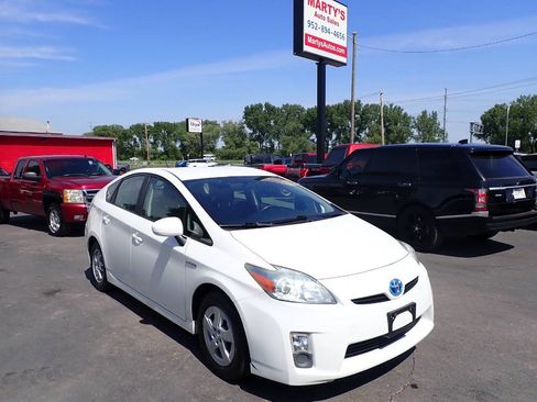 Used 2010 Toyota Prius Five FWD image 1