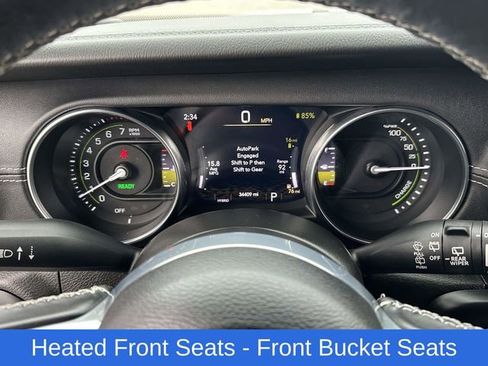 Used 2022 Jeep Wrangler Unlimited Sahara w/ Cold Weather Group image 14