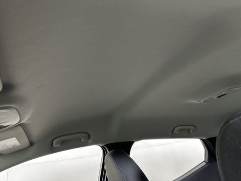 Used 2022 Chevrolet Bolt EUV LT w/ Comfort Package image 55