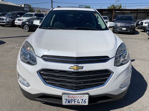 Used 2017 Chevrolet Equinox LT FWD image 3