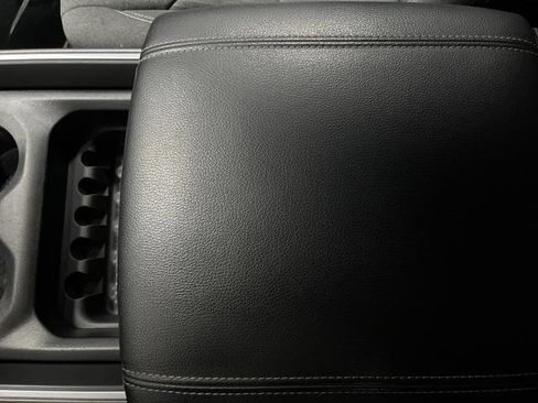 Used 2024 RAM 1500 Big Horn AWD/4WD image 19