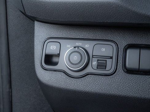 Used 2026 Mercedes-Benz Sprinter 2500 image 17