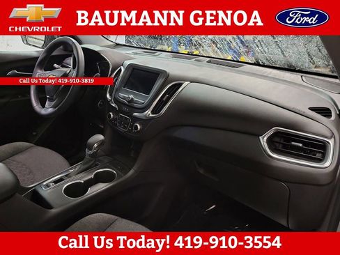 Used 2024 Chevrolet Equinox LT FWD image 16