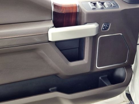 Used 2015 Ford F150 King Ranch w/ Equipment Group 601A Luxury image 16